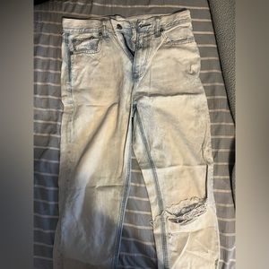 American Eagle light washed ripped jeans